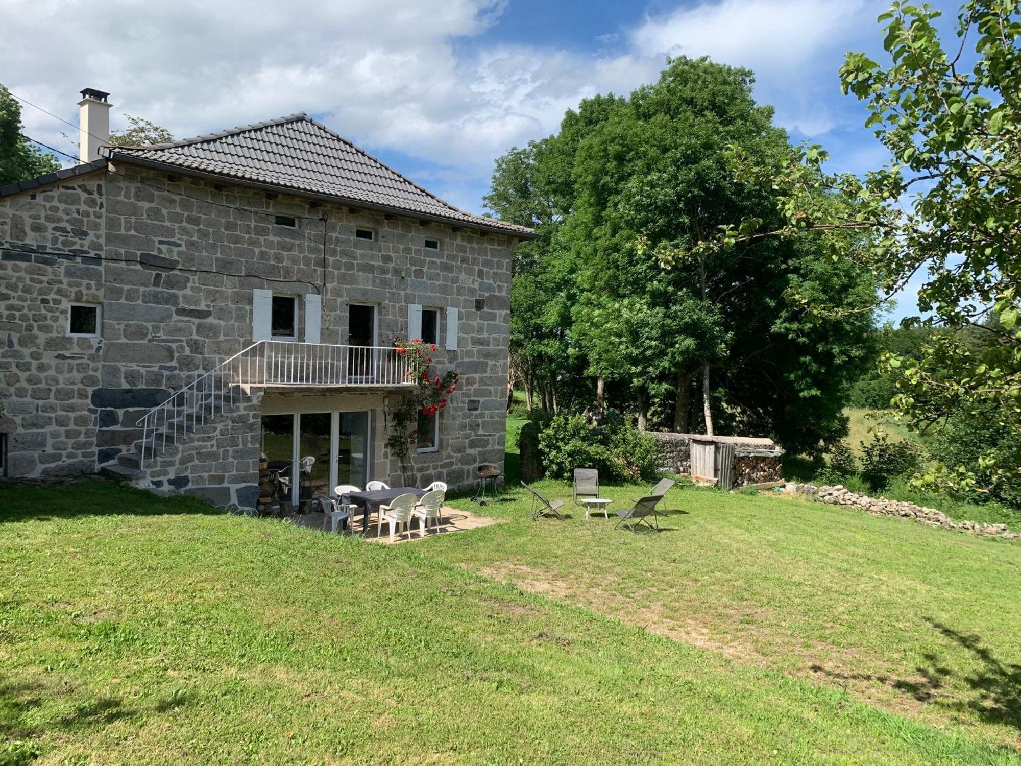 Villa Ferme Au Calme A 15Mn Du Chambon Sur Lignon Saint-Jeures Exterior foto